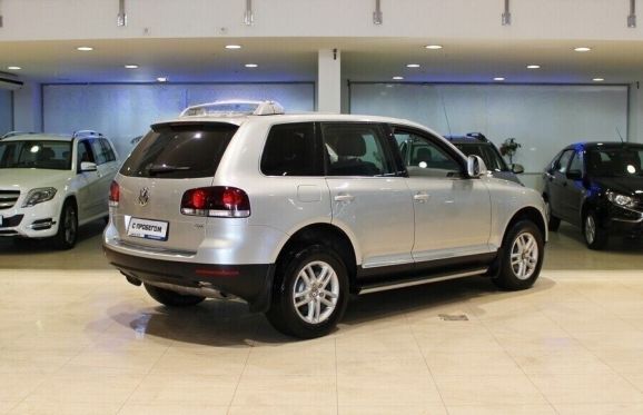 Volkswagen Touareg, 2.5 л, АТ, 2009 фото 6