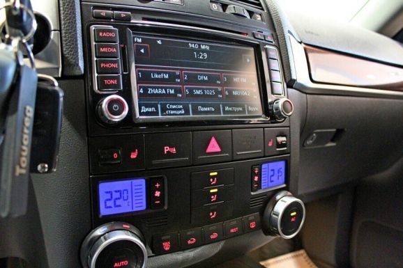 Volkswagen Touareg, 3.0 л, АТ, 2008 фото 2