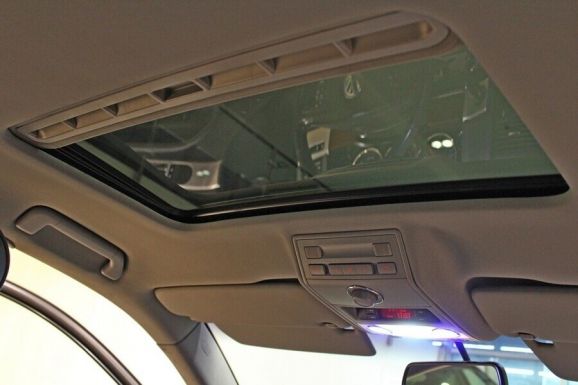 Volkswagen Touareg, 3.0 л, АТ, 2009 фото 10