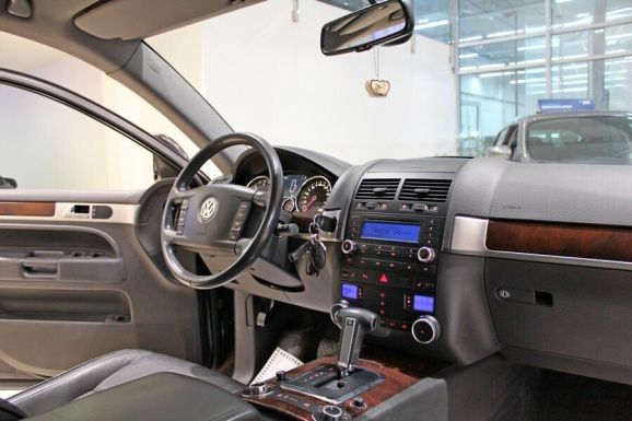 Volkswagen Touareg, 3.0 л, АТ, 2009 фото 7