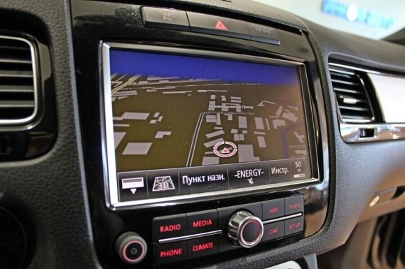 Volkswagen Touareg, 3.0 л, АТ, 2011 фото 12