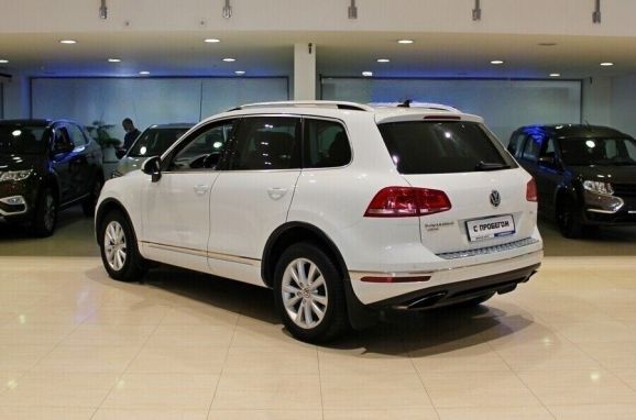 Volkswagen Touareg, 3.0 л, АТ, 2016 фото 5
