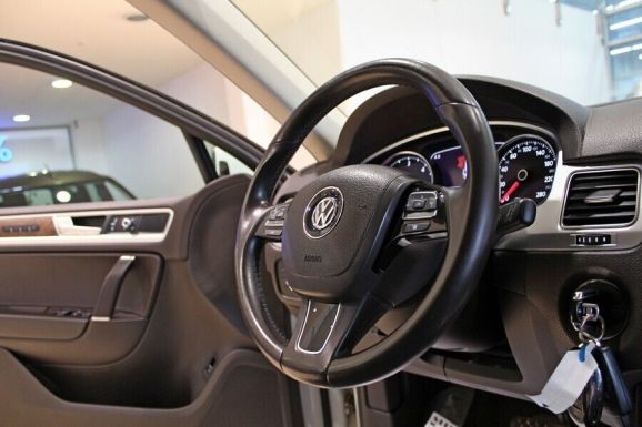Volkswagen Touareg, 3.0 л, АТ, 2016 фото 11