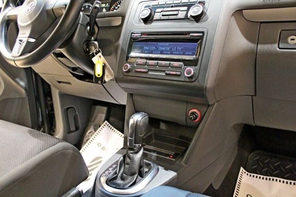 Volkswagen Touran, 1.4 л, Робот, 2012 фото 9