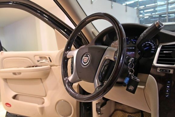 Cadillac Escalade, 6.2 л, АТ, 2010 фото 11