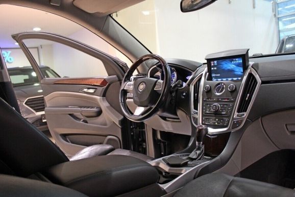 Cadillac SRX, 3.0 л, АТ, 2010 фото 7