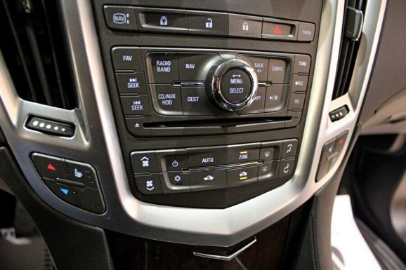 Cadillac SRX, 3.0 л, АТ, 2010 фото 11