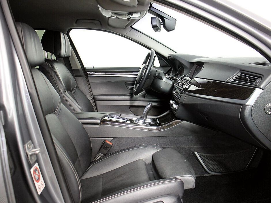 BMW 5 серии, 2.0 л, АТ, 2015 фото 9