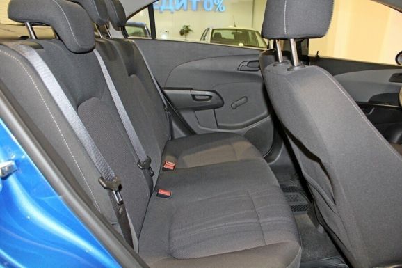 Chevrolet Aveo, 1.6 л, АТ, 2014 фото 8