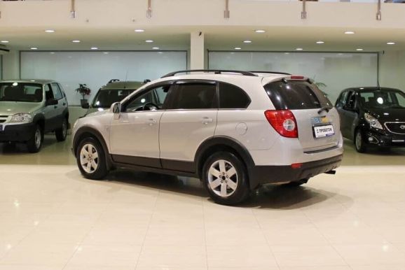 Chevrolet Captiva, 2.4 л, МТ, 2010 фото 5