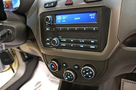 Chevrolet Cobalt, 1.5 л, АТ, 2013 фото 2