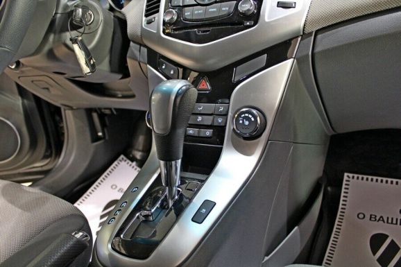 Chevrolet Cruze, 1.8 л, АТ, 2012 фото 9