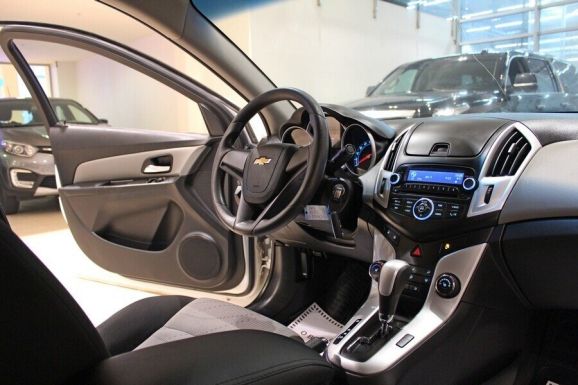 Chevrolet Cruze, 1.6 л, АТ, 2013 фото 7