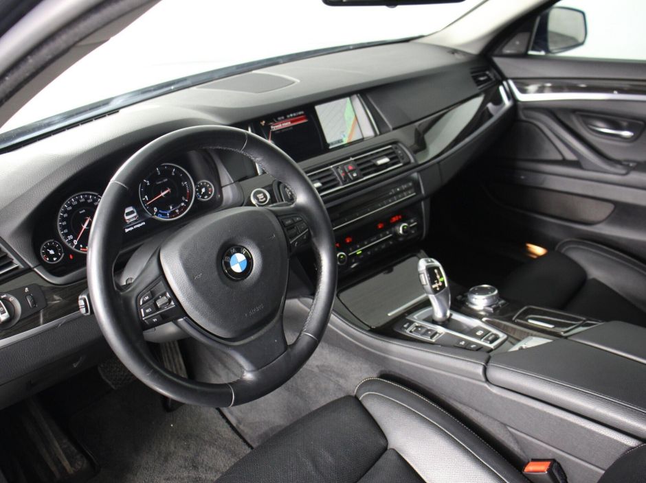 BMW 5 серии, 2.0 л, АТ, 2016 фото 6