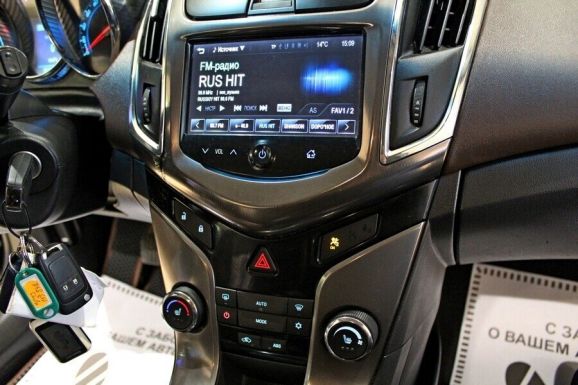 Chevrolet Cruze, 1.8 л, МТ, 2013 фото 9