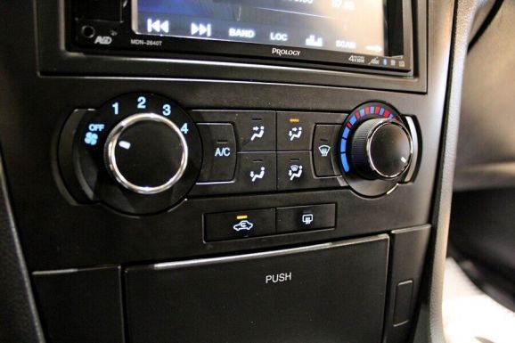 Chevrolet Epica, 2.0 л, МТ, 2011 фото 2