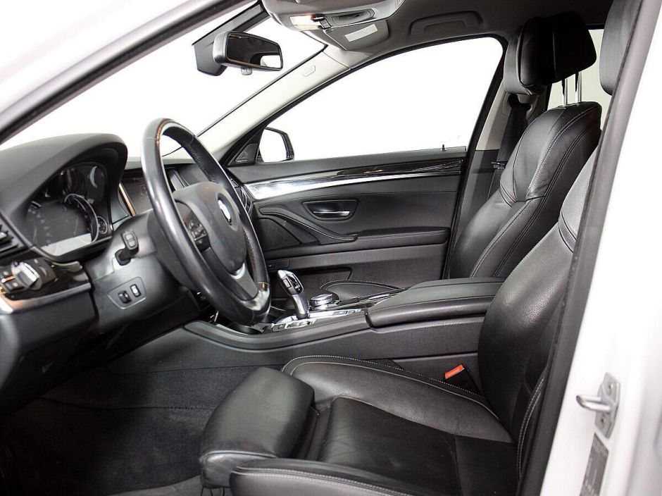 BMW 5 серии, 2.0 л, АТ, 2016 фото 5