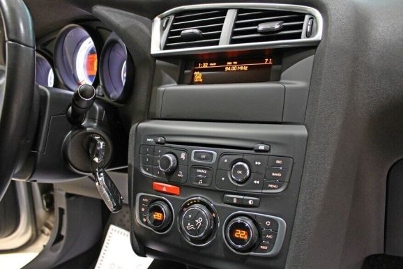 Citroen C4, 1.6 л, МТ, 2011 фото 9