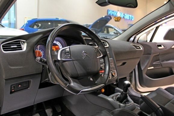 Citroen C4, 1.6 л, МТ, 2011 фото 2