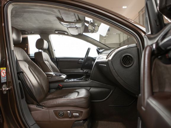 Audi Q7, АТ, 2012 фото 9