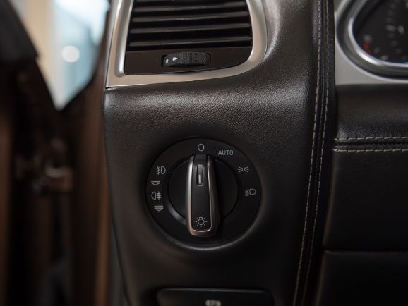 Audi Q7, АТ, 2012 фото 15