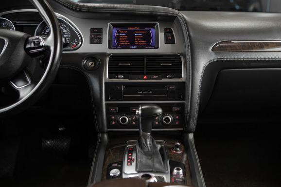 Audi Q7, АТ, 2012 фото 17