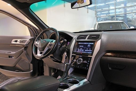 Ford Explorer, 3.5 л, АТ, 2013 фото 7