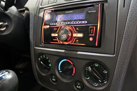 Ford Fusion, 1.6 л, МТ, 2010 фото 2