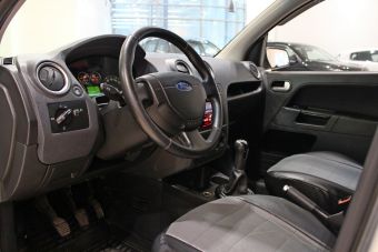 Ford Fusion, 1.6 л, МКПП, 2010 фото 1