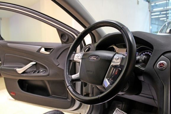 Ford Mondeo, 2.0 л, Робот, 2012 фото 11