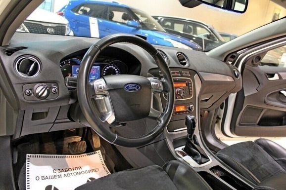 Ford Mondeo, 2.0 л, Робот, 2012 фото 2