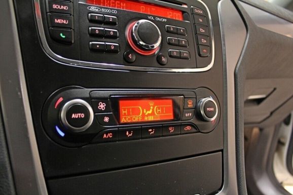 Ford Mondeo, 2.0 л, Робот, 2012 фото 1