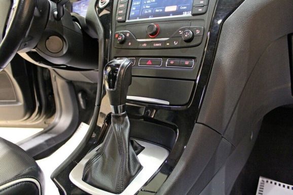 Ford Mondeo, 2.0 л, Робот, 2011 фото 9