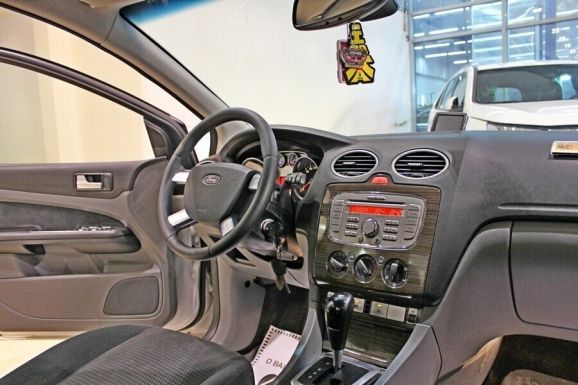Ford Focus, 1.6 л, АТ, 2011 фото 7