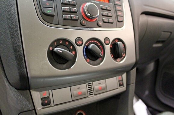 Ford Focus, 1.6 л, АТ, 2010 фото 1