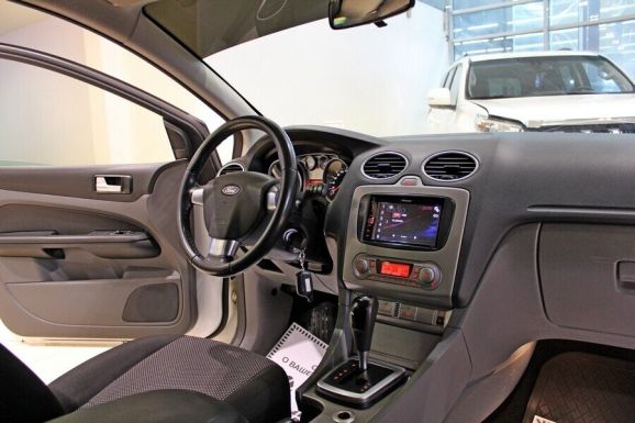 Ford Focus, 1.6 л, АТ, 2011 фото 7