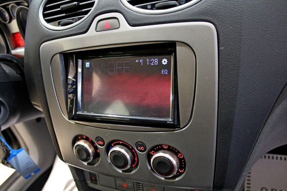 Ford Focus, 1.6 л, МТ, 2010 фото 1