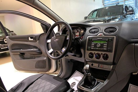 Ford Focus, 1.8 л, МТ, 2011 фото 7