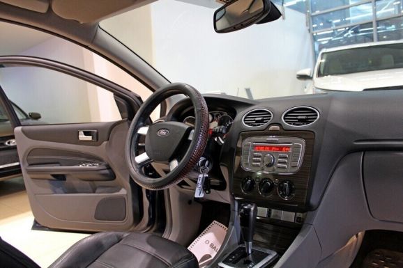 Ford Focus, 1.6 л, АТ, 2010 фото 7