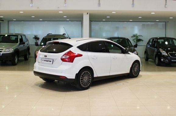 Ford Focus, 2.0 л, Робот, 2014 фото 6