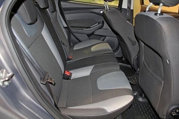 Ford Focus, 1.6 л, Робот, 2014 фото 8