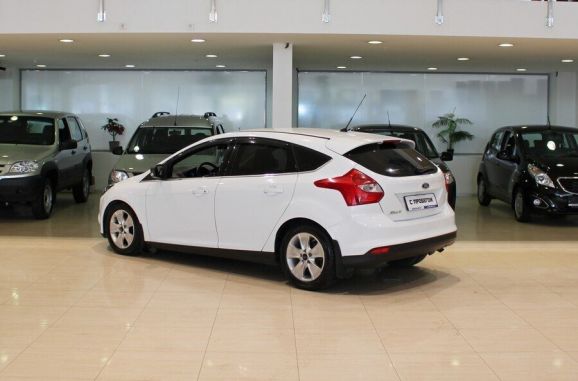 Ford Focus, 2.0 л, Робот, 2014 фото 6