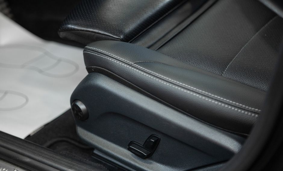 Mercedes-Benz C-Класс C 180 Sport, 1.6 л, АТ, 2015 фото 21