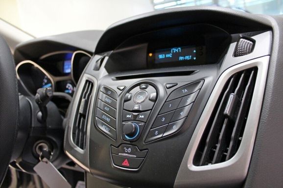 Ford Focus, 1.6 л, МТ, 2014 фото 2