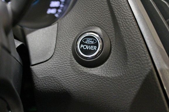 Ford Focus, 2.0 л, Робот, 2014 фото 1