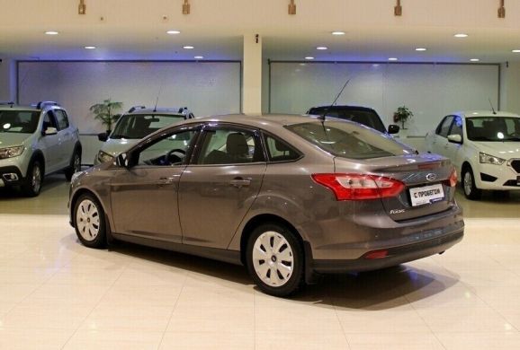 Ford Focus, 1.6 л, Робот, 2014 фото 5