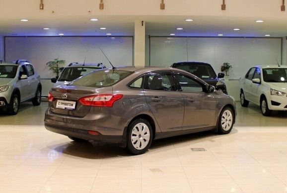 Ford Focus, 1.6 л, Робот, 2014 фото 6