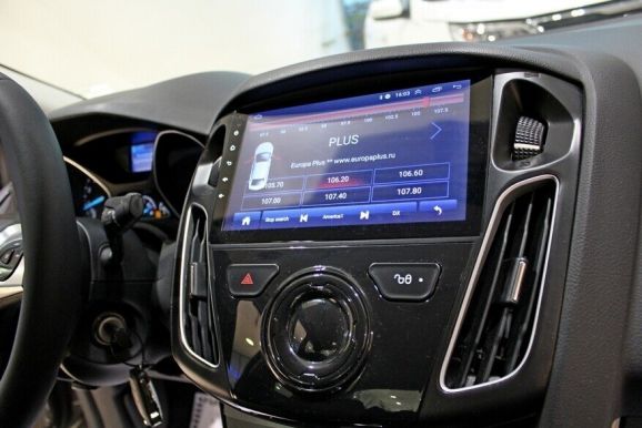 Ford Focus, 1.6 л, Робот, 2014 фото 9