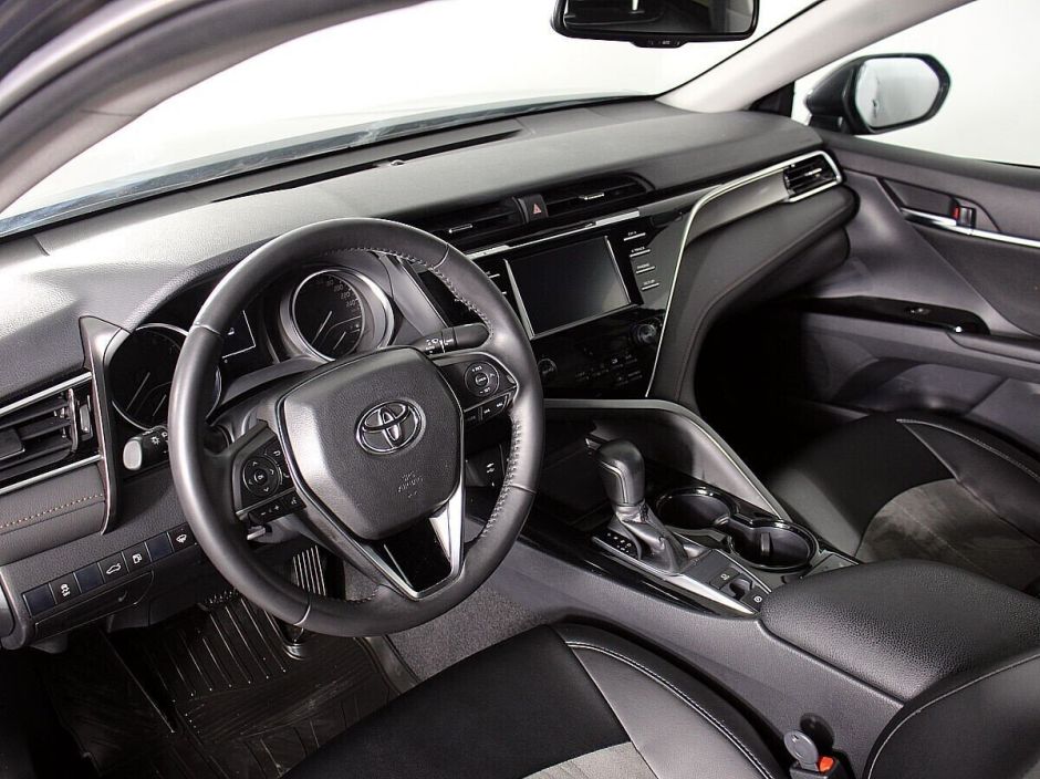 Toyota Camry, 2.0 л, АТ, 2018 фото 7