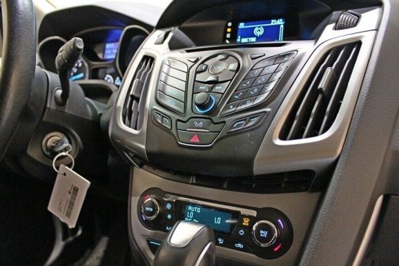 Ford Focus, 1.6 л, Робот, 2013 фото 8